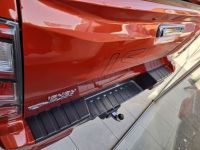 ISUZU D-MAX V-CROSS 4WD AT